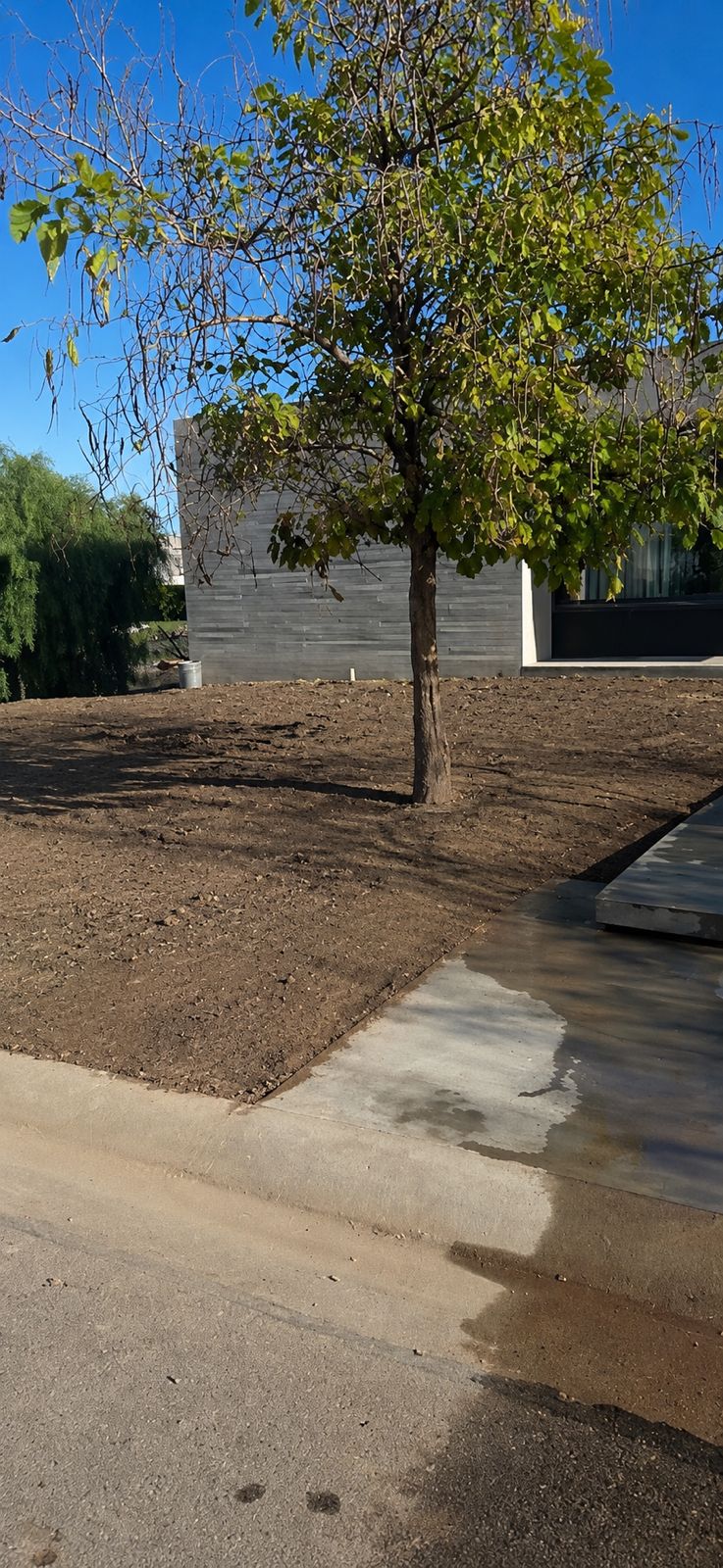 Antes - terreno desnivelado